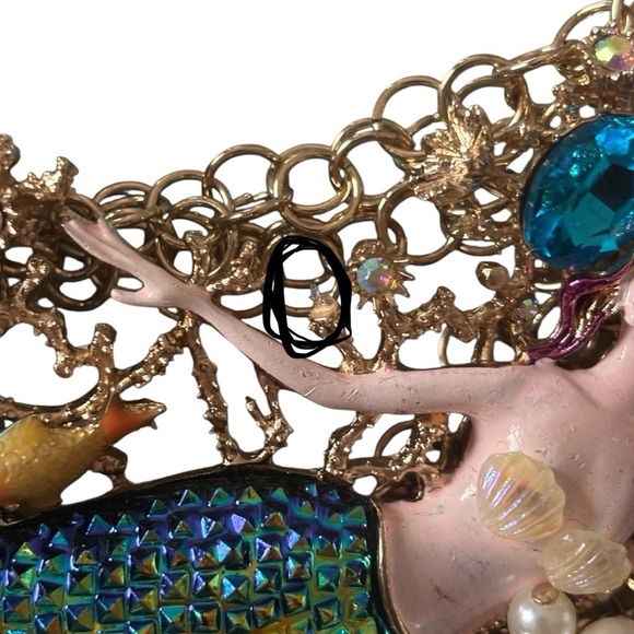 🌊✨ Betsey Johnson Rare Pearl Mermaid Statement Frontal Necklace ✨🌊 - Picture 4 of 9